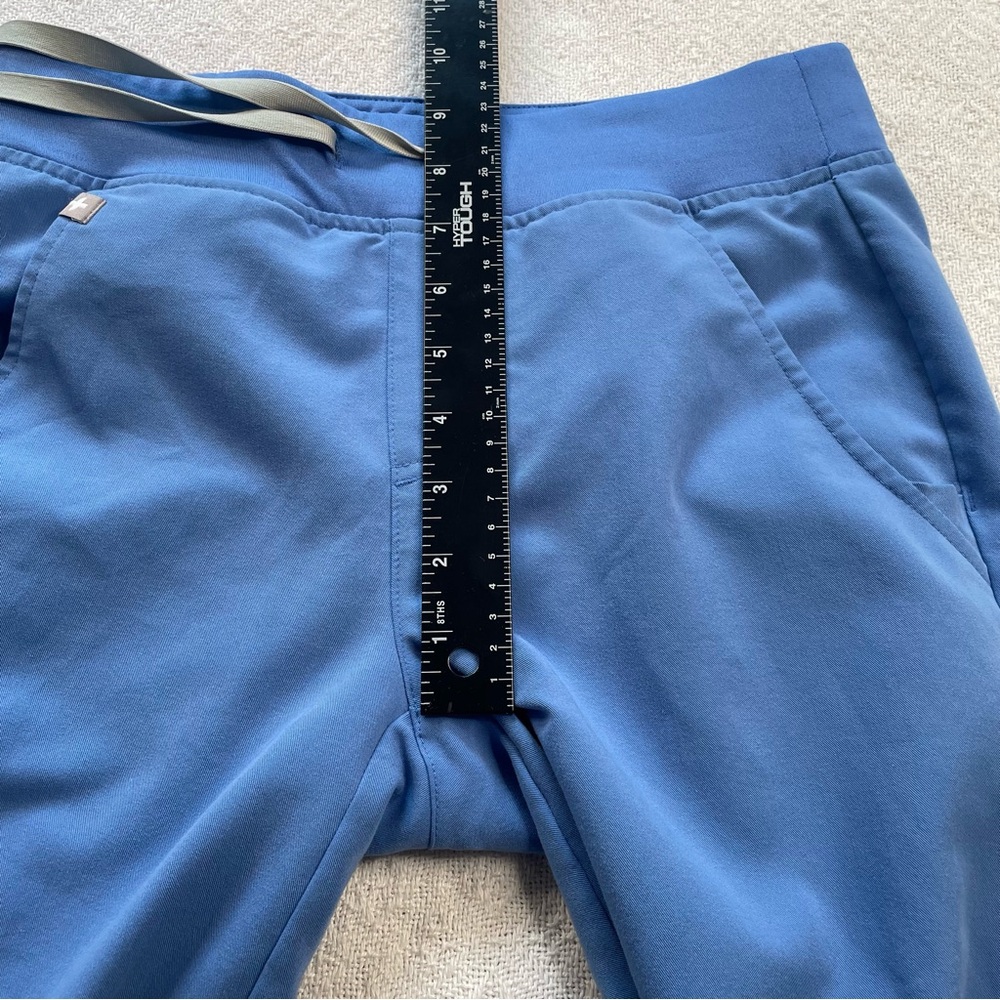 Figs Blue Jogger Scrubs Pants ~ Size XXS / T
Healthcare or Medical Staff - Picture 6 of 7